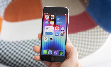 iPhoneSE3和iPhone13mini选哪个比较好（6个方面相比较，选iPhone13mini更好）