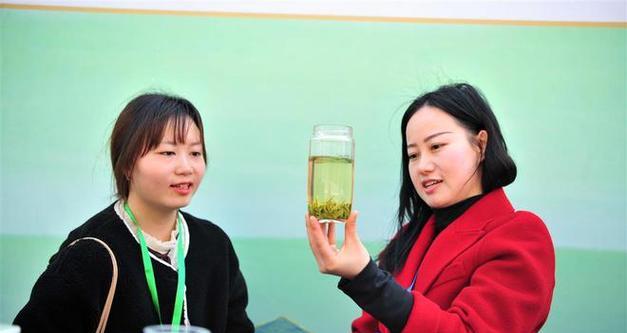 揭秘快手春茶节活动规则（了解活动时间、参与方式和奖品设置，开启春季茶叶购物之旅）